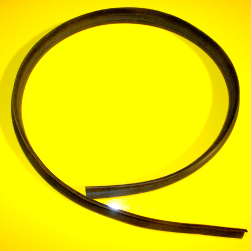 2006_opel_gt_lower_door_window_rubber_scraper_photo